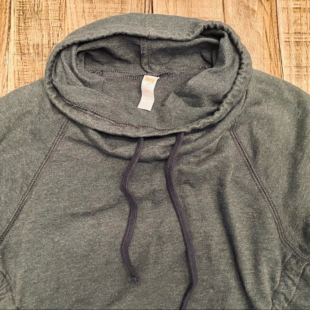 Lucy Pullover - image 4